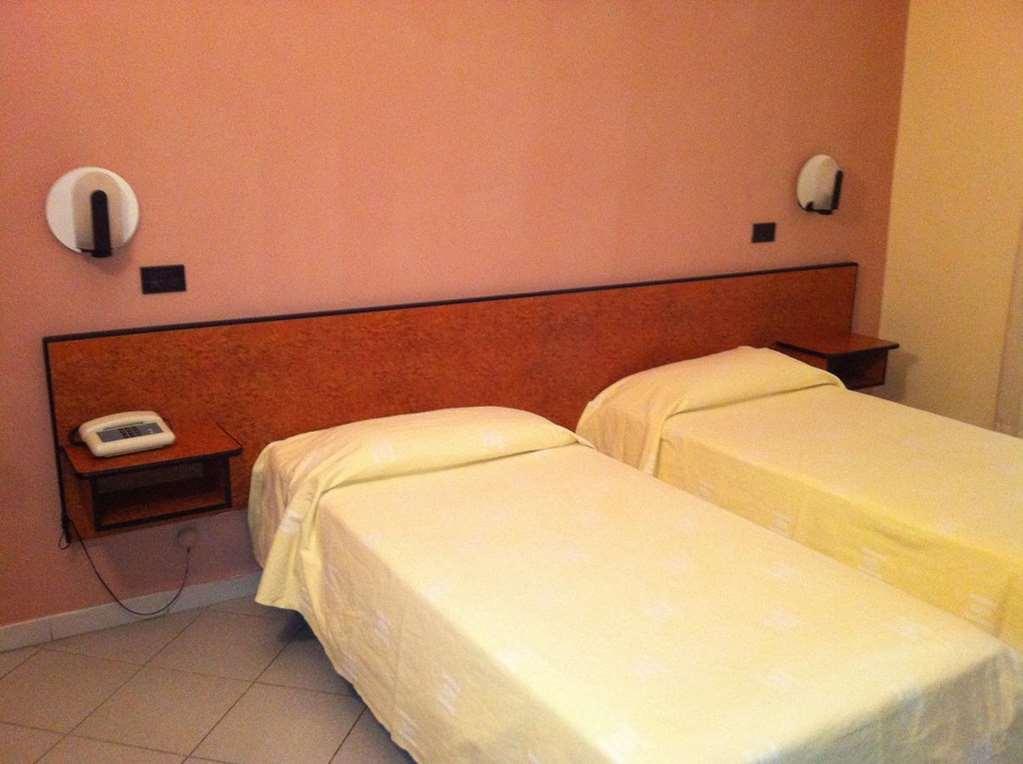Hotel Scigliano รอสซาโน ห้อง รูปภาพ