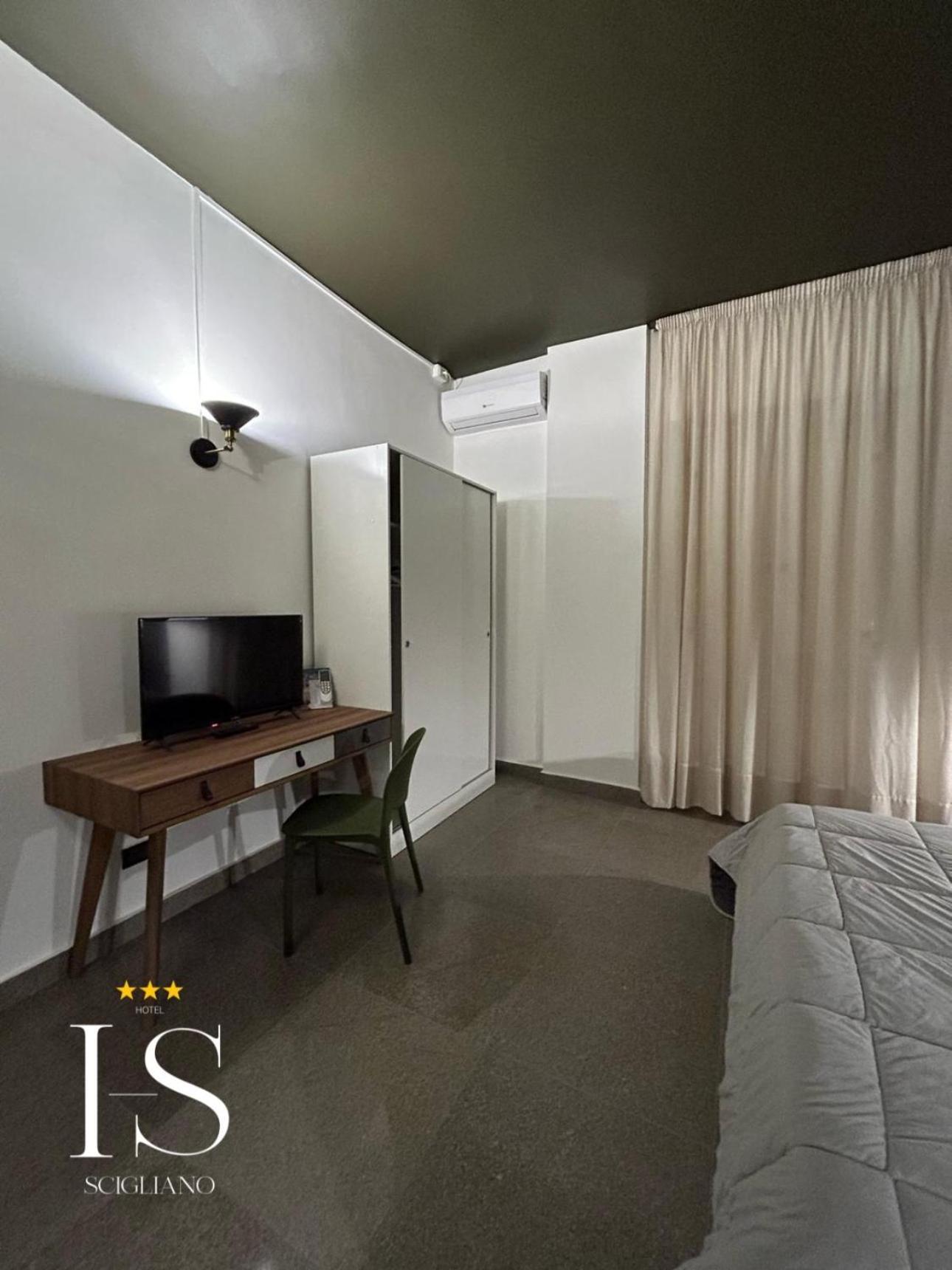 Hotel Scigliano รอสซาโน ภายนอก รูปภาพ
