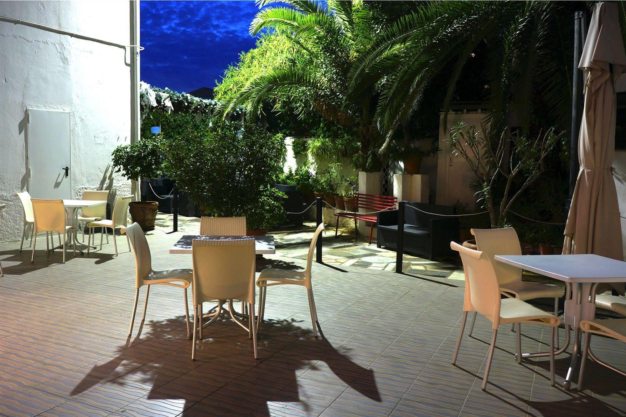 Hotel Scigliano รอสซาโน ภายนอก รูปภาพ